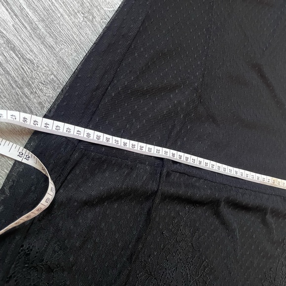 Back Lace Evening Dress - Picture 8 of 9